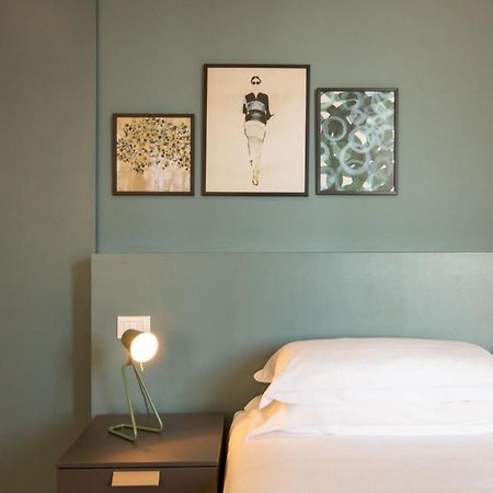 Aqualago Casa Vacanze - Apartament B แวร์บาเนีย ภายนอก รูปภาพ