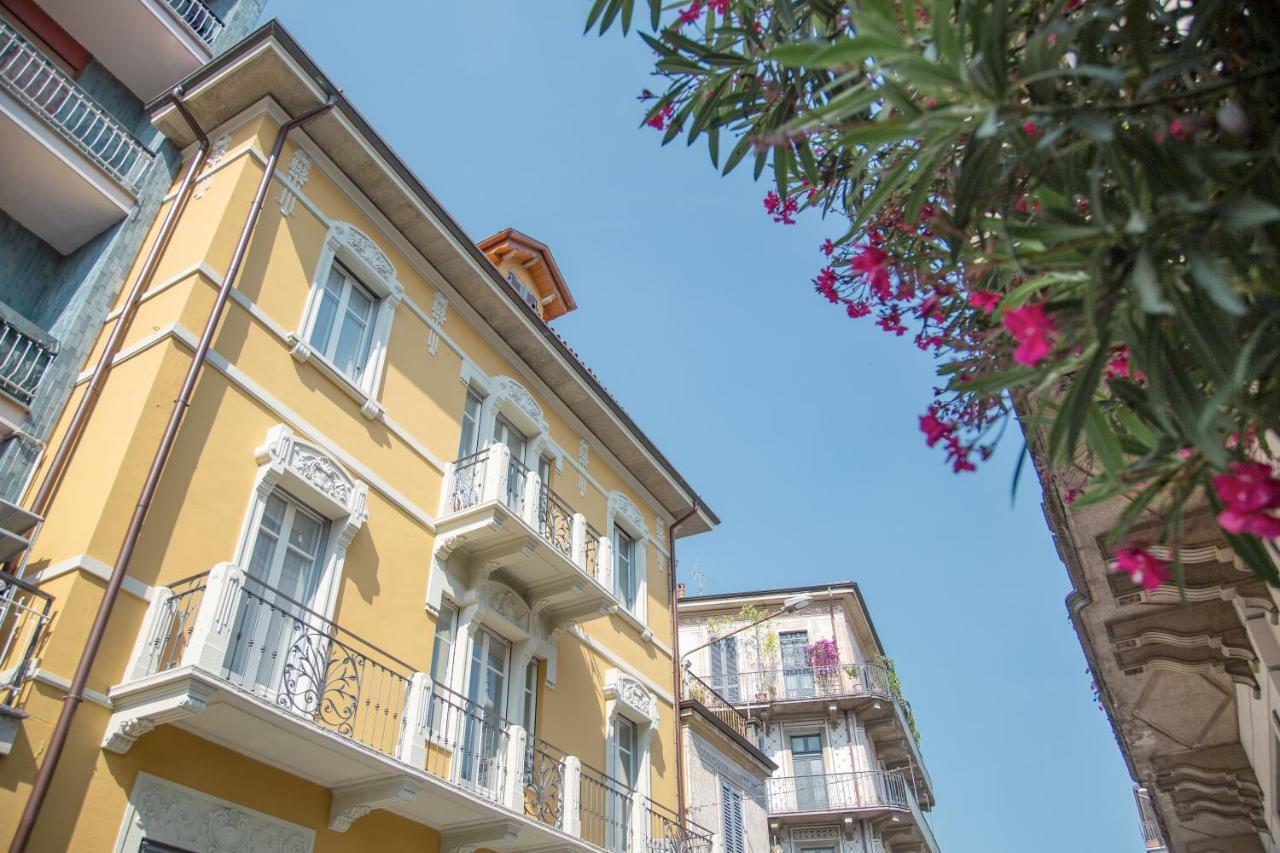 Aqualago Casa Vacanze - Apartament B แวร์บาเนีย ภายนอก รูปภาพ